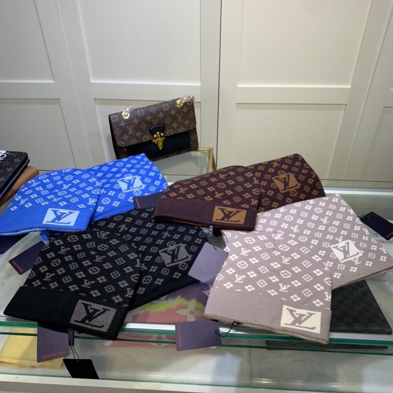 Louis Vuitton Caps Scarfs